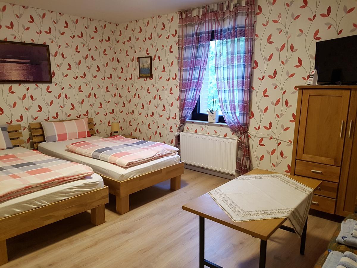 Landgasthof Schaenzer Voerde ภายนอก รูปภาพ