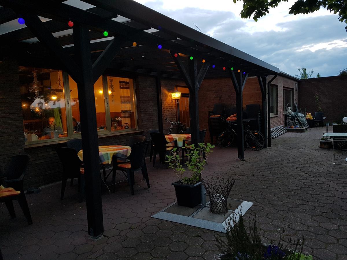 Landgasthof Schaenzer Voerde ภายนอก รูปภาพ