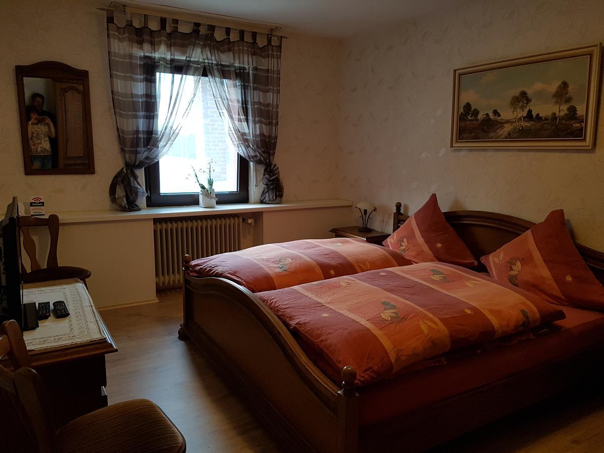 Landgasthof Schaenzer Voerde ภายนอก รูปภาพ